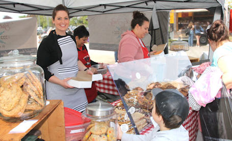 â€‹Kincardineâ€™s Monday Market sets up in Connaught Park for summer